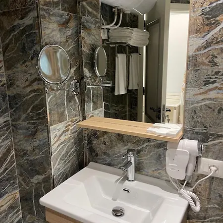 Sol Invictus Boutique Albania Durrës