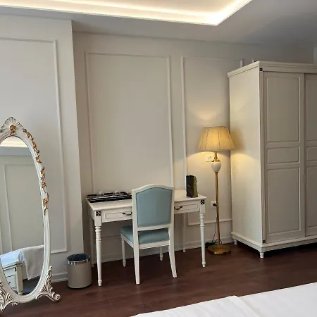 Sol Invictus Boutique Albania Durrës