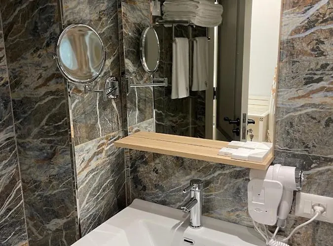 Sol Invictus Boutique Albania Durrës